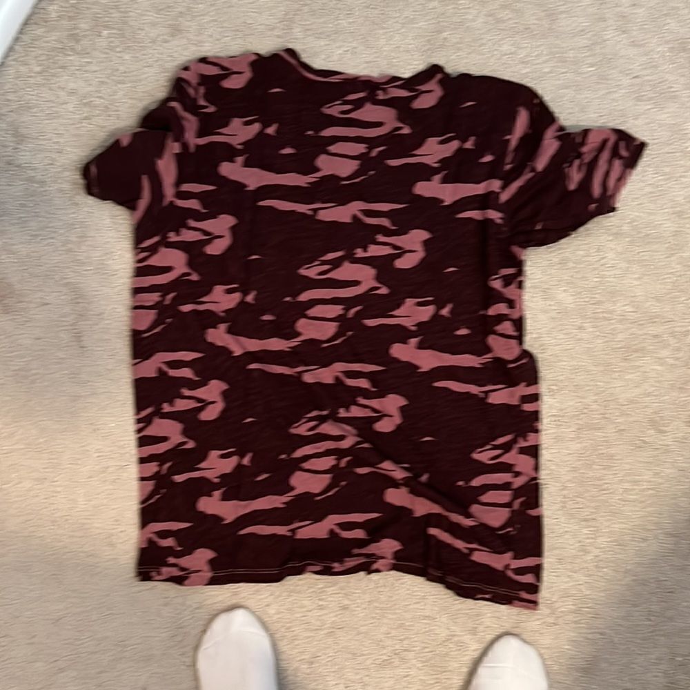Monrow red camo tee XS - Picture 4 of 4